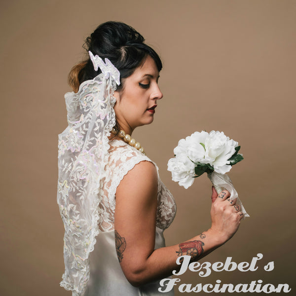 Bride of Frankenstein Costume Veil White Headpiece Lace Rockabilly Got Jezebel's Fascination Bride of Frankenstein Costume Veil White Headpiece Lace Rockabilly Got Jezebel's Fascination